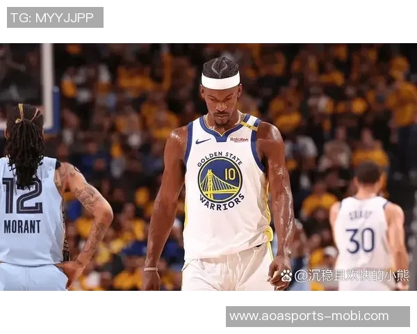 巴特勒表现强劲15投6中斩获21分5篮板罚球命中率高达89