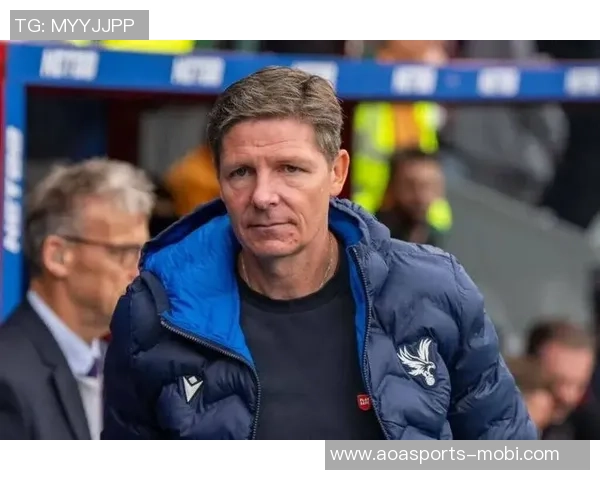 曼联或将选择具备英超执教经验的新主帅以重振球队士气